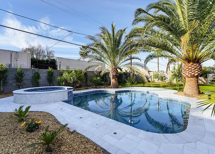 Shop, Swim & Explore: Updated Home!
